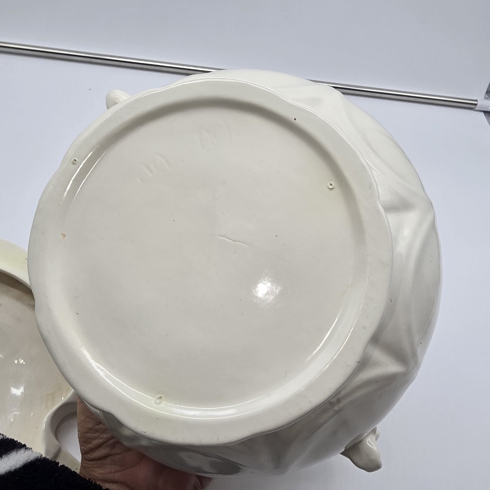 VTG Antique French Ivory Ceramic Lidded Serving Dish With Curved Handles - Picture 10 of 11
